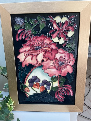 Moorcroft wall plaque - plaque, 2015