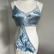 Vixen Vintage 1950s repro 34DD