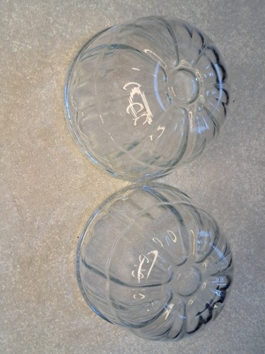 Set pyrex jelly moulds - 2,