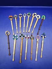 15 wooden decorated lace