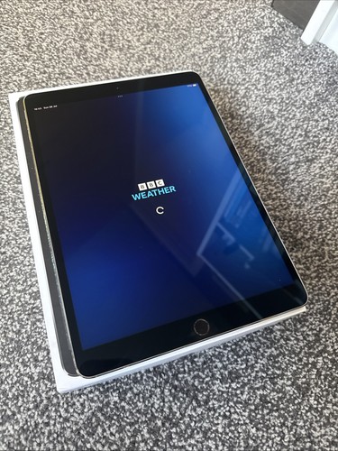 Boxed a1709 ipad pro - boxed,