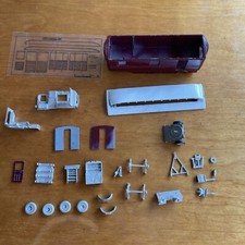 28ft Living Van White Metal Probably 1:76 