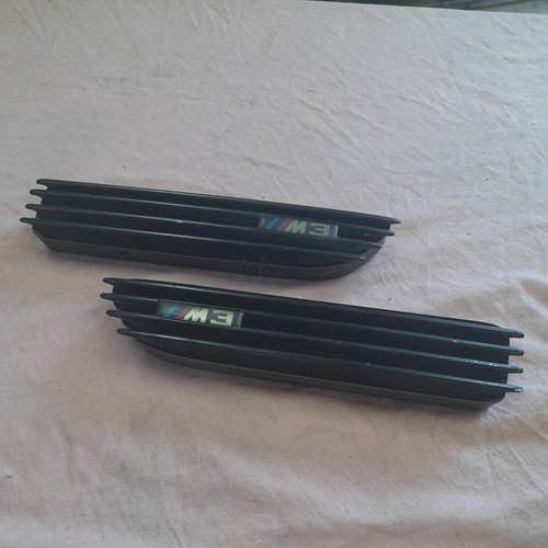 Bmw e46 front wing grills - front,