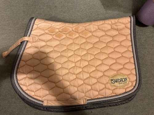Eskadron saddle cloth - , vs