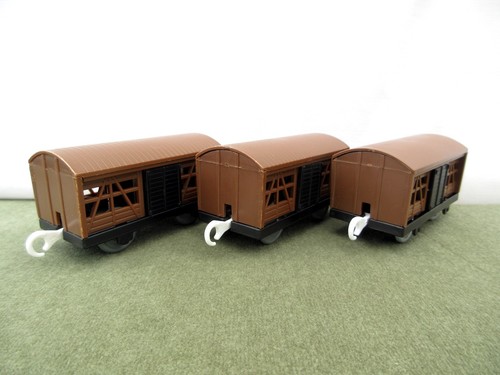 Tomy trackmaster cattle - tomy,