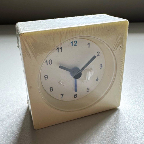 Ikea alarm desk - clock, akis