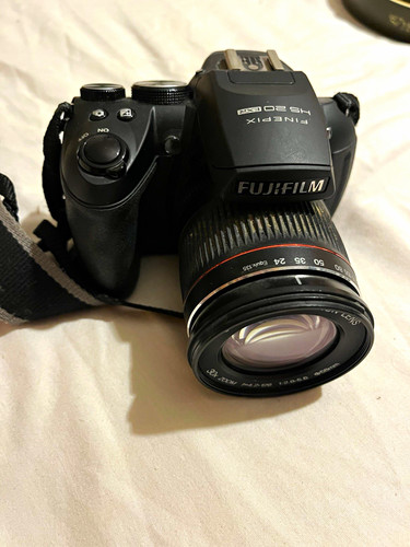 Fujifilm finepix hs20exr - fujifilm,