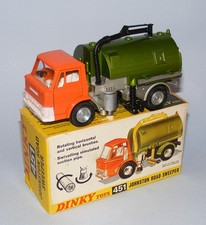 DINKY TOYS #451 FORD D800 JOHNSTON ROAD SWEEPER VINTAGE 1970's ISSUE EXC BOXED