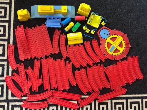 Vintage tomy train - vintage,