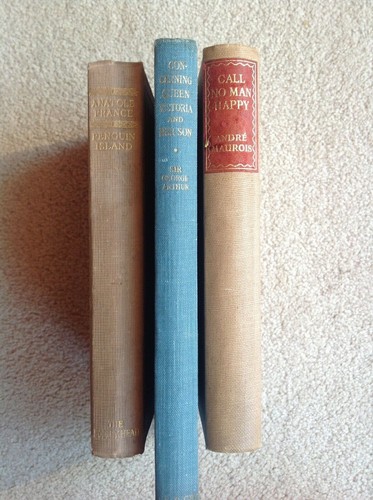 Well read hardback - 3,