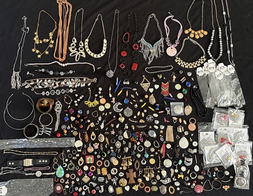 Vtg now craft junk - now,