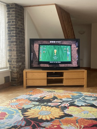 Habitat stand oak finish - tv,
