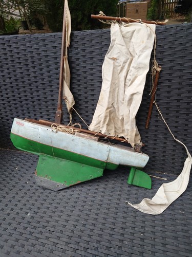 Traditional free sailing - traditional, pond