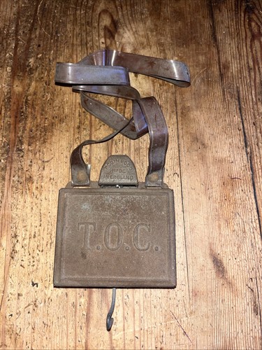 Vintage child toy metal - toy,