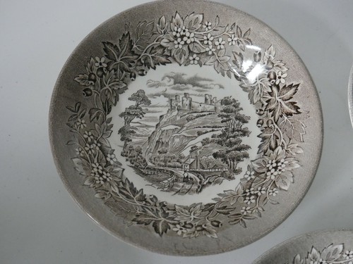 Harlech castle bowls set - harlech,