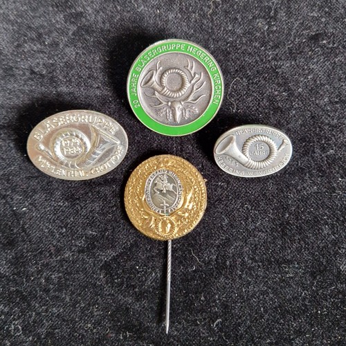 Selection different - selection,