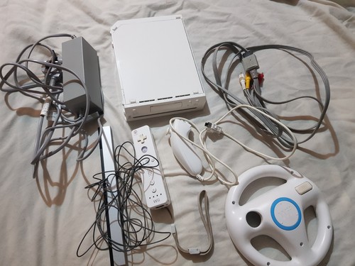 Nintendo wii console bundle
