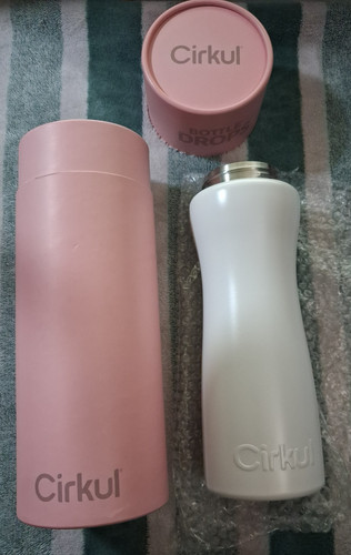 Cirkul water bottle 22oz - water,