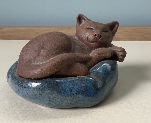 Studio pottery ceramic cat - pottery,