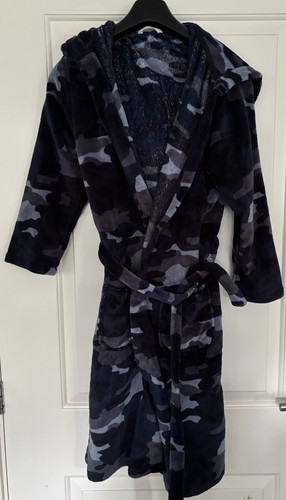 Blue camouflage pattern - blue,