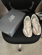 New Balance 327 Trainers
