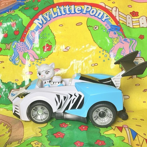 Paw patrol rory white cat - paw,