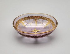 Pin Dish - Glass with Gold Coloured Detail - 10.5cm Long