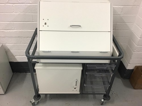 Storage trolley lockable drugs