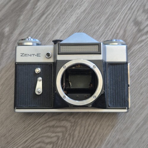 Zenit 35mm slr film - e,