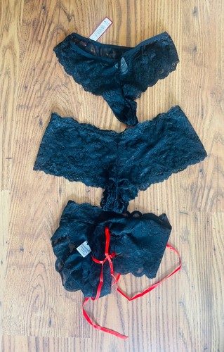 Bundle job lot black lace - 3,