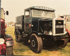Scammell Heavy Haulage  - Colour     Photograph- 5ins x 4ins -Pickford- GXV 657
