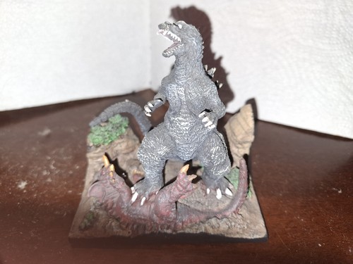 2001 bandai polystone - bandai,