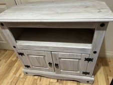 Corner Small Sideboard / TV