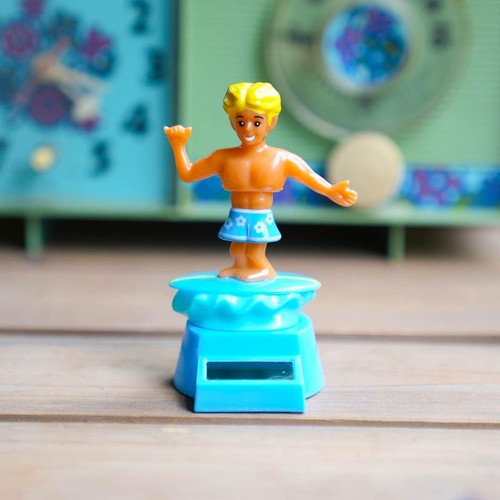 Dulton solar dancer surfer boy - solar,