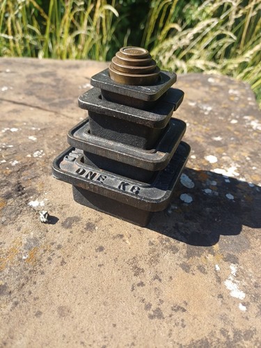 Group used vintage cast - used,