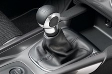 Black+Chrome Gear Knob 6+R