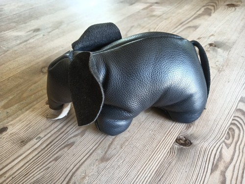 Black leather suede elephant - black,