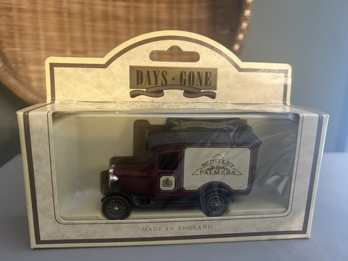 Lledo chevrolet van diecast - van,