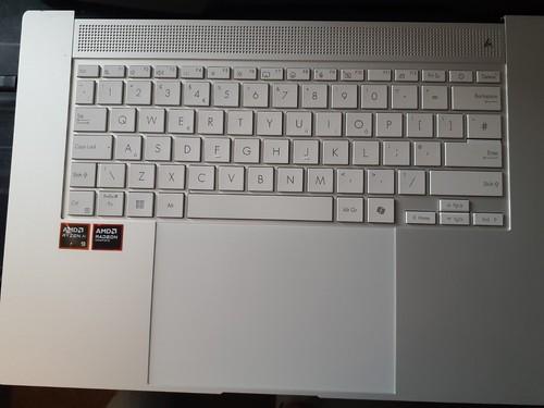 Asus zenbook s16 um5606 - zenbook,