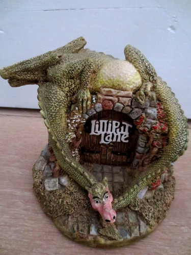 Rare lilliput lane dennis - lilliput,