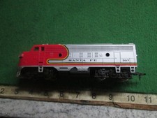 BACHMANN SANTA DIESEL LOCOMOTIVE 307 (HO GAUGE) LOT Q13