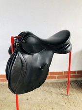 Ideal Saddle
