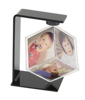 Deknudt rotatable photo cube - photo,