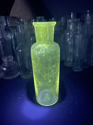 Vintage apothecary chemist - vintage,