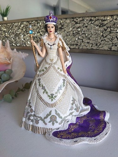 The coronation queen - coronation,