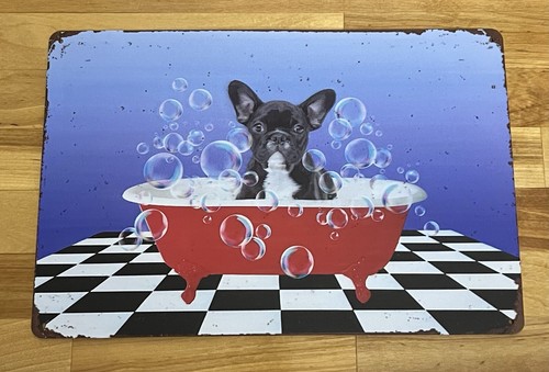 French bulldog bathtub - in,