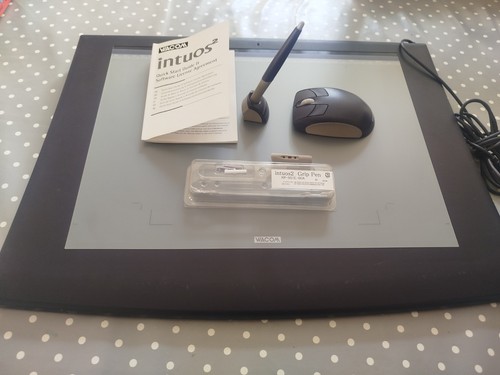 Wacom intuos drawing tablet - wacom,