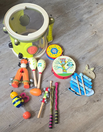 Toys musical instruments - musical,