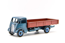 Vintage Dinky Toys 522 Guy
