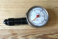 ASTON MARTIN - FERRARI CLASSIC TYRE PRESSURE GAUGE FROM TOOL KIT 1950s-1960sRARE